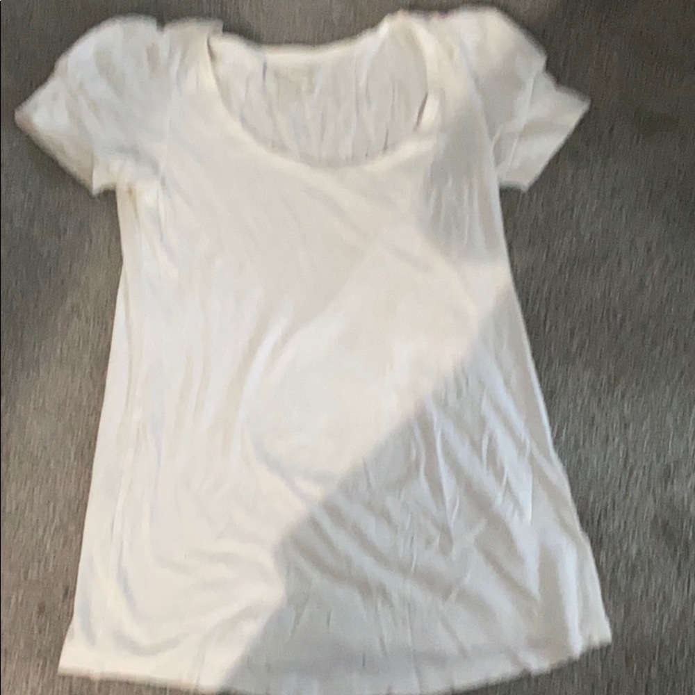 White maternity shirt old navy maternity